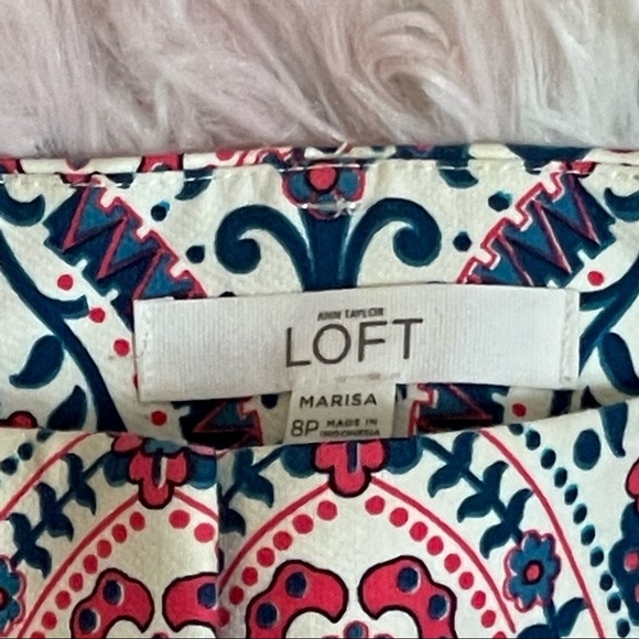Ann Taylor LOFT Marisa Floral Pants Women's Size 8P - Picture 2 of 3